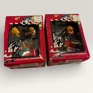 Warner Bros. Matrix Looney Toon Daffy Duck Ornaments 1996